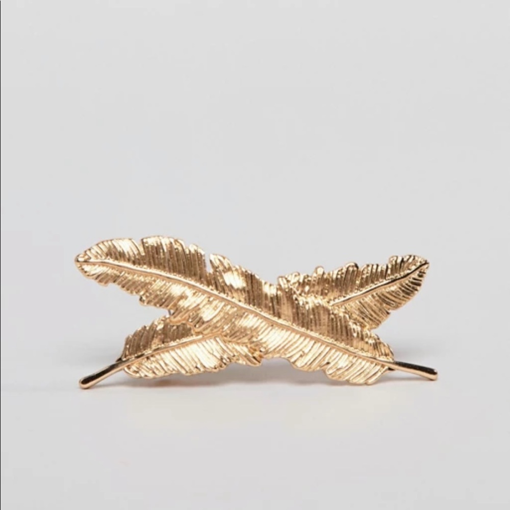 ASOS DESIGN Cross Leaf Feather Hair Barette Clip in Gold 🪶🪶🪶